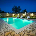 Villa Almond Benkovac